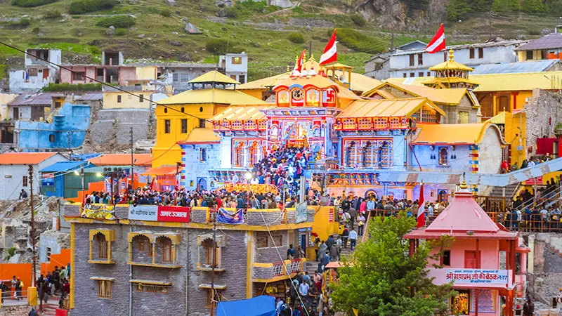 Panoramic view of Badrinath Temple and surrounding town