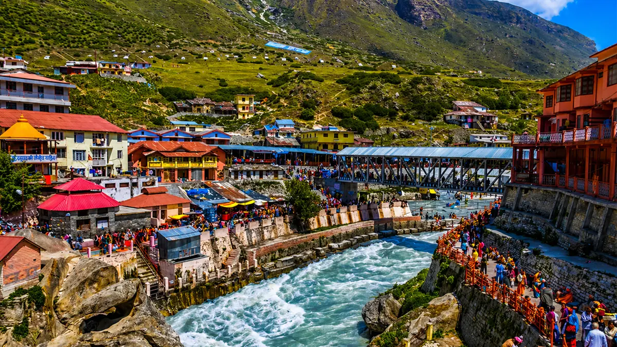 Kedarnath Temple Market Bridge