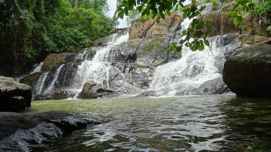 Aruvikuzhy Waterfalls