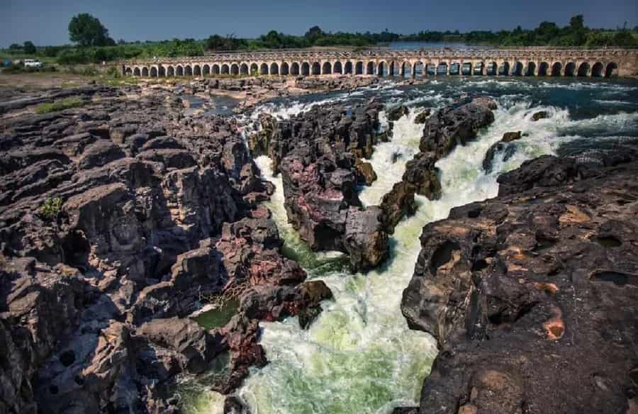 Nighoj Potholes, Ahmednagar