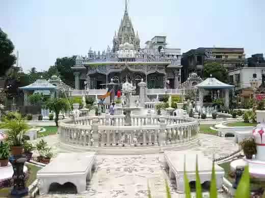 Koottamundu Glass Temple