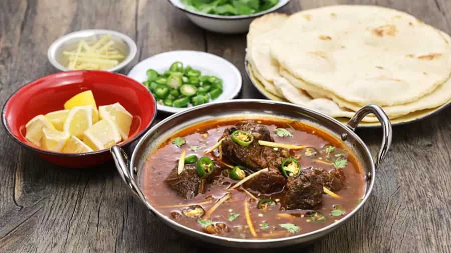 Nihari at Islami Kallu Hotel