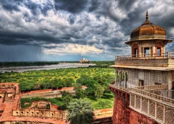 Agra Lucknow Weekend Tour Package